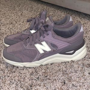 New balance tennis shoes